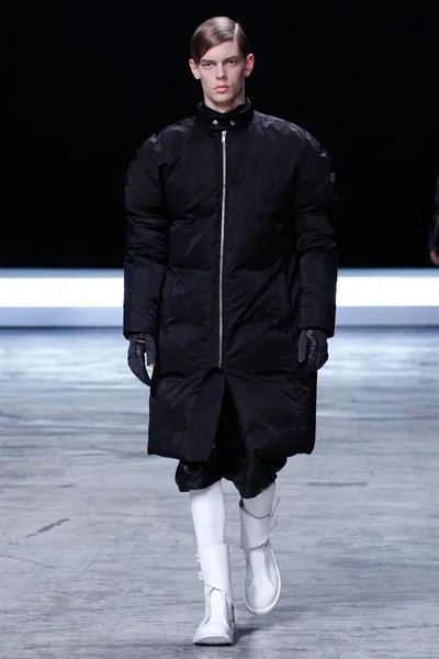 Look 33